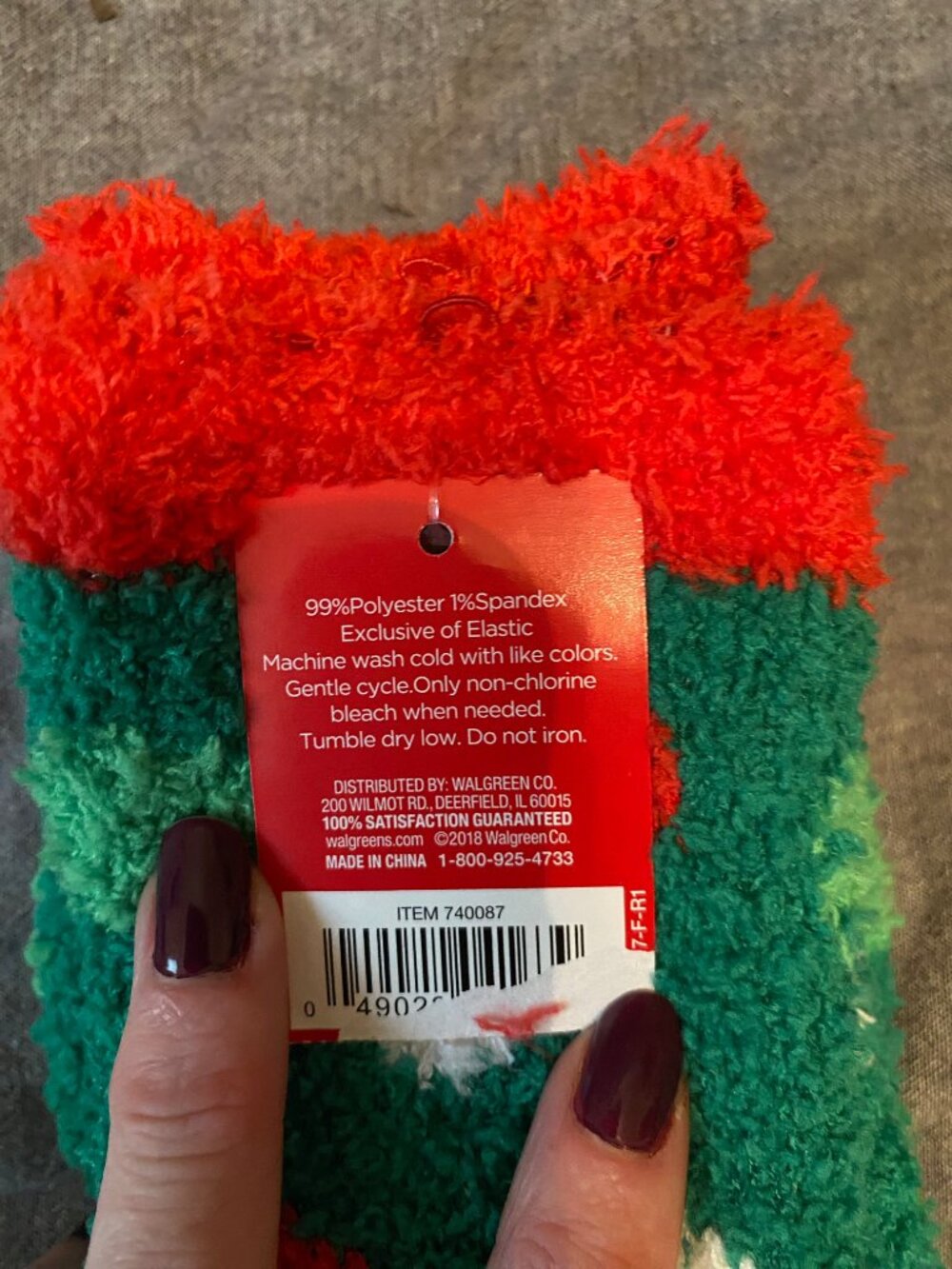 Bath & Body Works + Jolly Christmas Set Of Fuzzy Lounge Socks NWT - Picture 3 of 5